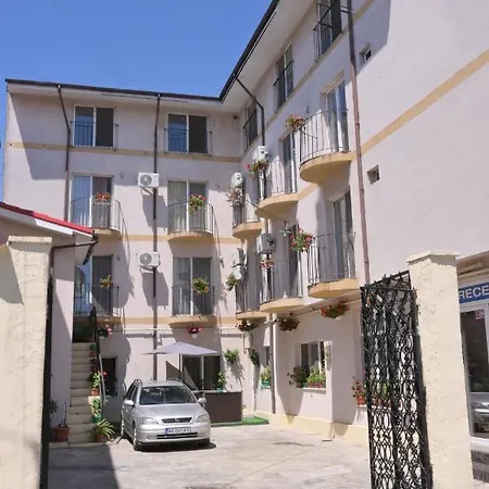 Bed & Breakfast Gymy Constanţa