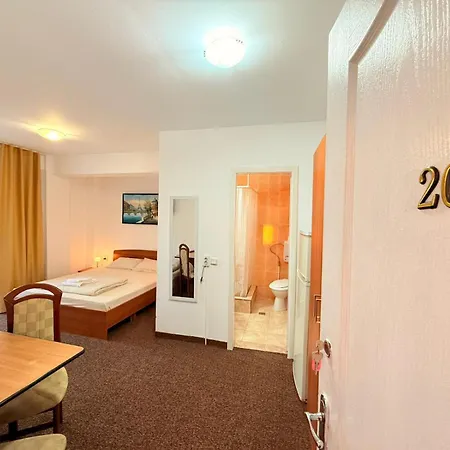 Bed & Breakfast Gymy 2*